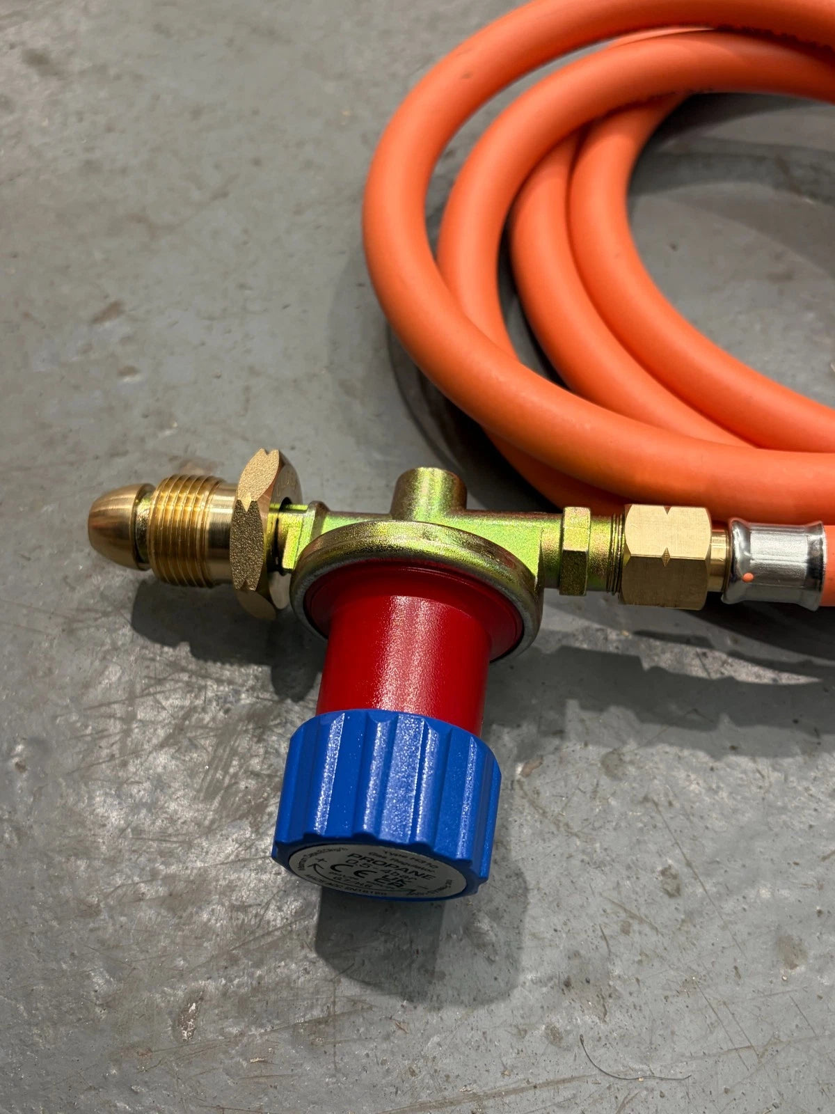 High Pressure Adjustable Propane Regulator with 2M LPG Gas Hose – 0.5–4 Bar